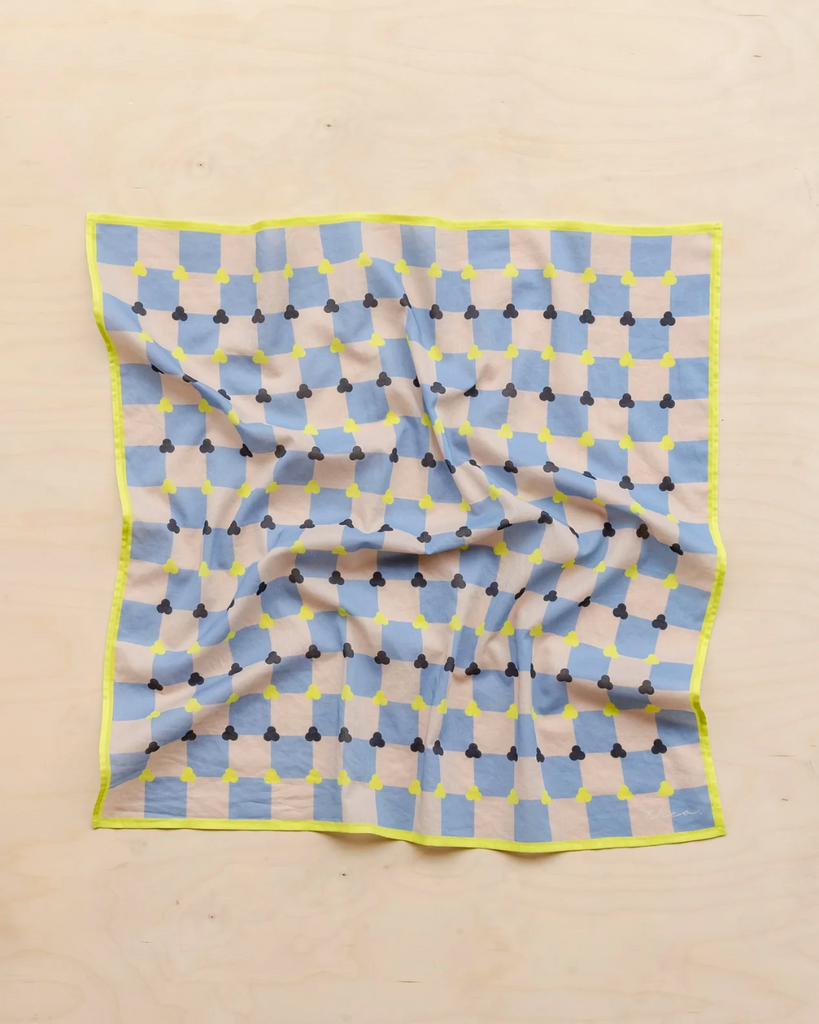 Klútur cotton square - blue checkerboard