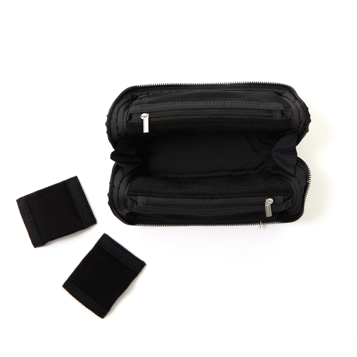 The Showcase, small - Black