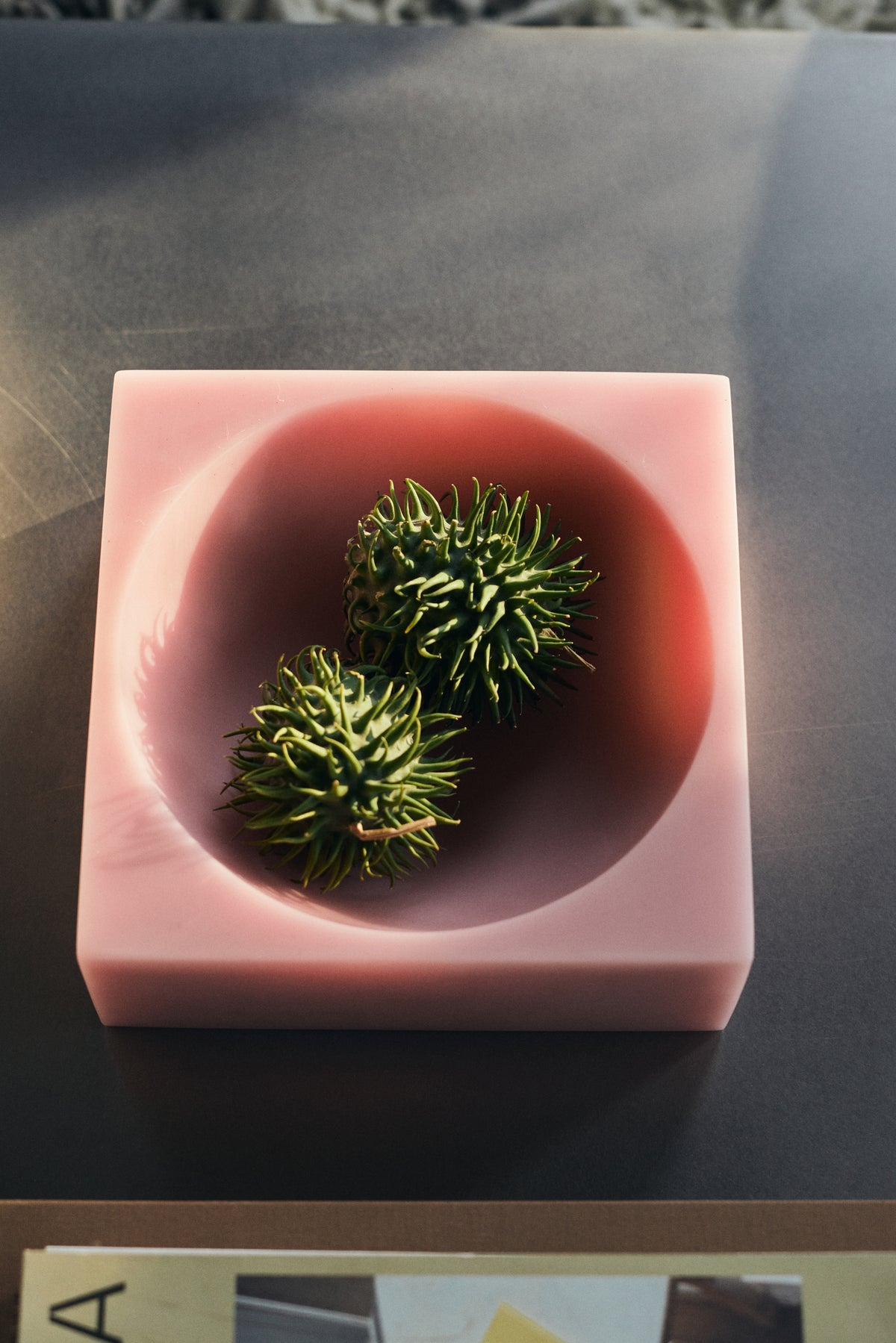 Skál/skúlptúr cube - pink/stór