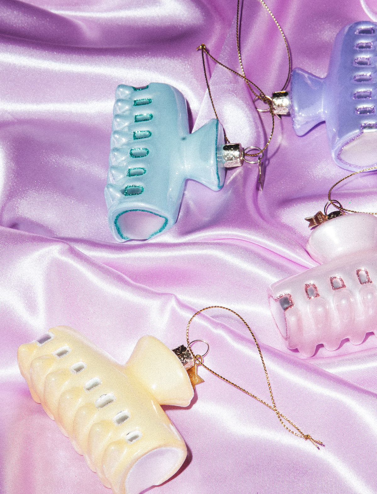 Jólaskraut - Soft pink hair clip