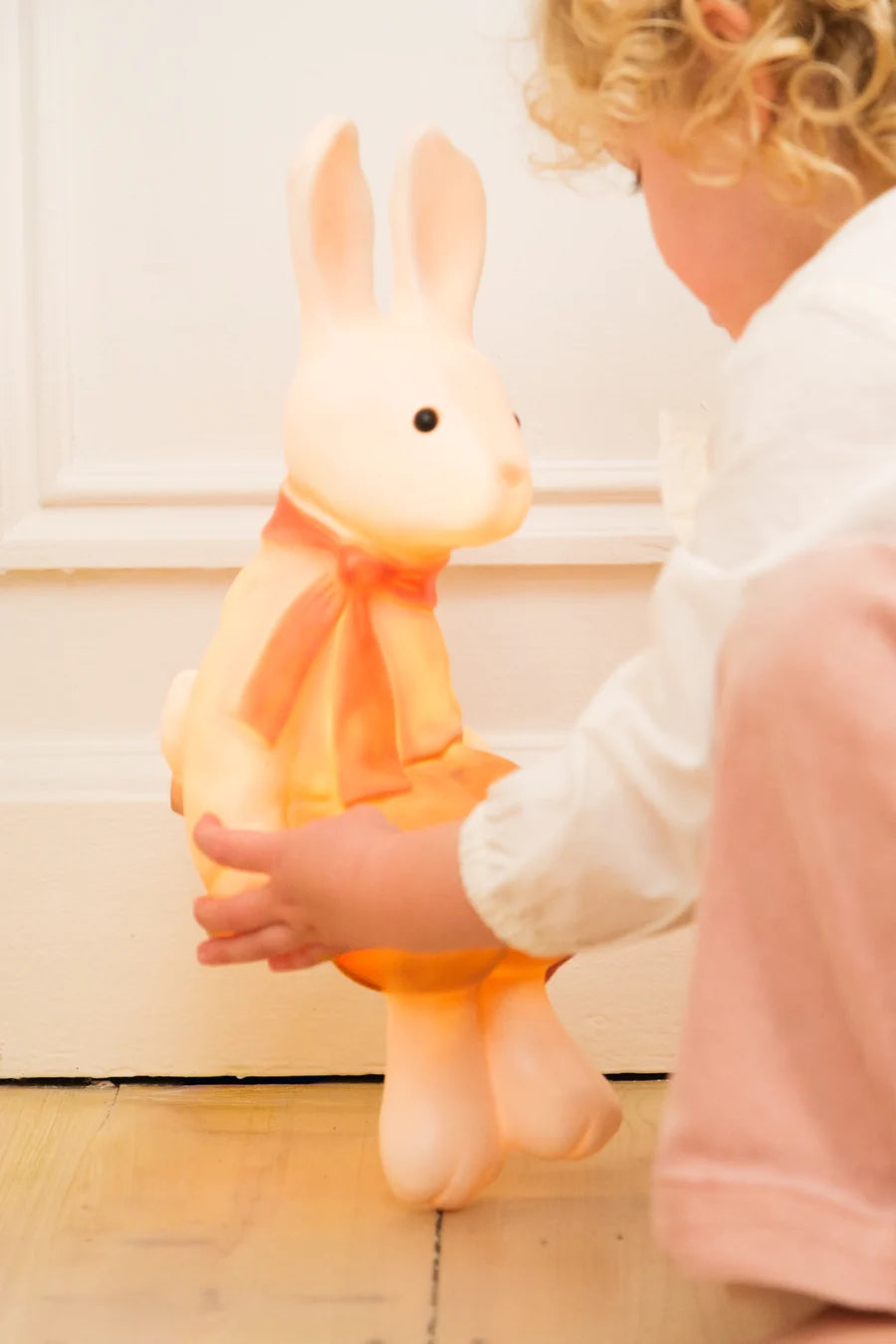 Lampi - Lenny the rabbit
