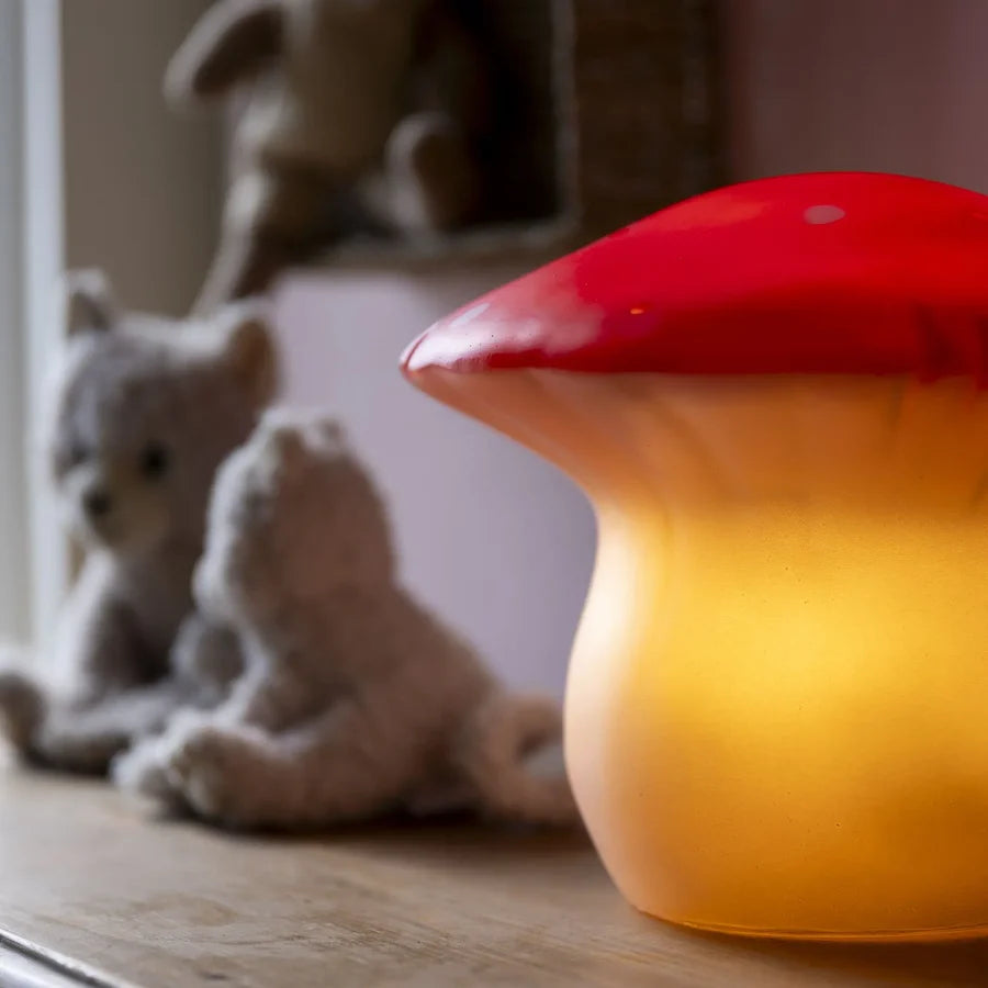 Lampi - Red Mushroom (medium)
