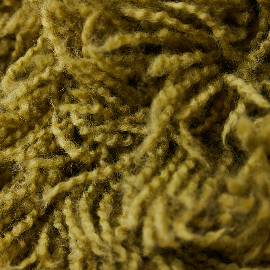 Púði - fluffy olive