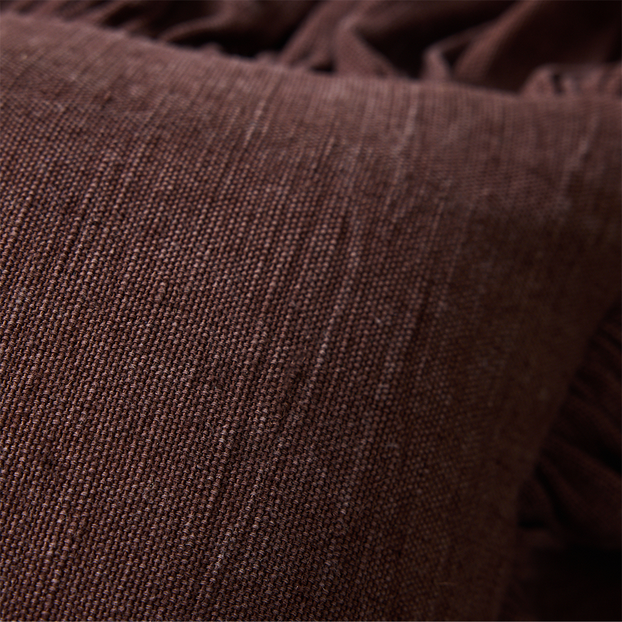 Púði 50x50 cm - ruffle chestnut